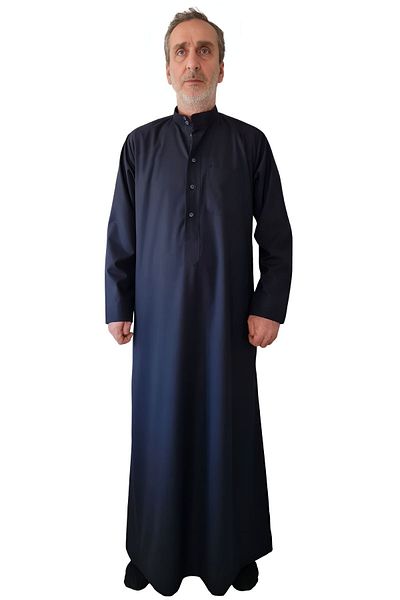 Royal Attire Hajj Umrah Saudi Design - Open Front Buttons, Long Sleeves and No Buttons, Pocketed Cellabiye