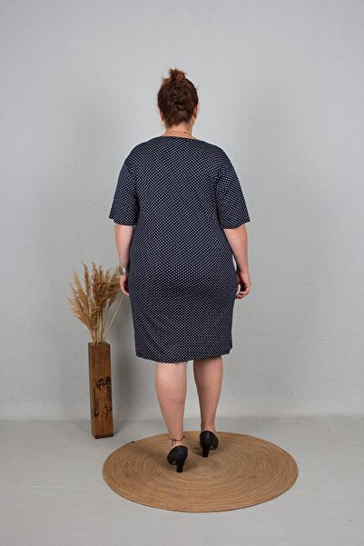 Truva XXL Φόρεμα TruvaXxl Plus Size Μαύρο Πουά - Elb688