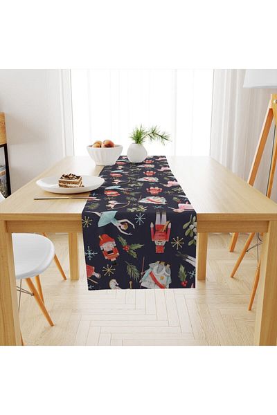 Evmila Christmas Patterned Runner Model