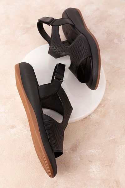 Gondol Genuine Leather Laser Cut Women's Sandals - Velcro Iz.2303