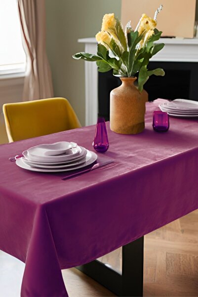 Cortibo Barcelona Velvet Textured Plum Tablecloth