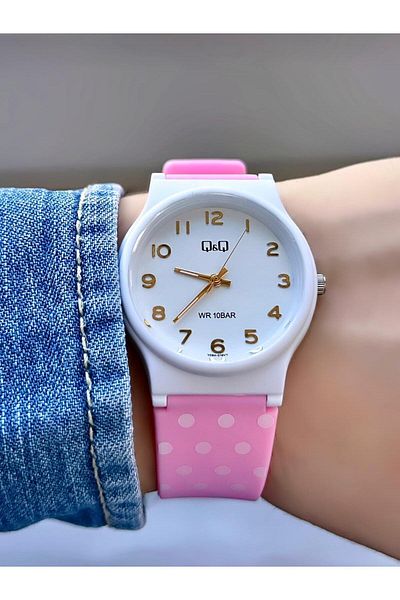 Q&Q Women's Waterproof Plastic Cord Wristwatch