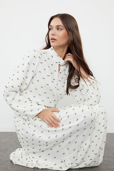Trendyol Modest Zöld virágmintás ekrü sifon ruha - bélelt, szőtt, TCTSS24EB00145