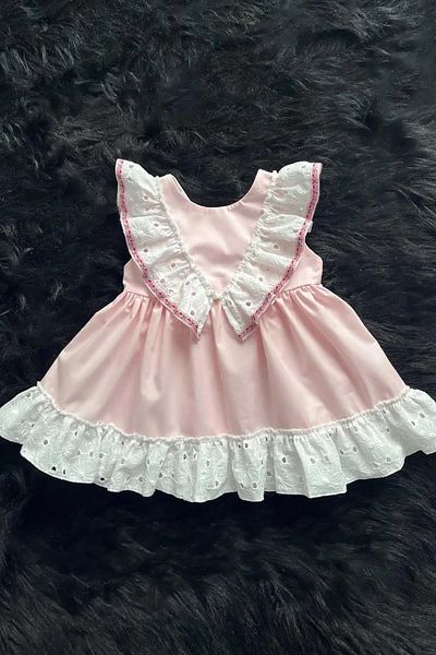 Bertuğ Bebek Rochie roz bebelus fetita din poplin cu volane festonate si detaliu panglica