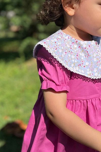Bertuğ Bebek Rochie pentru fetiță, mov violet, cu guler floral cu dantelă
