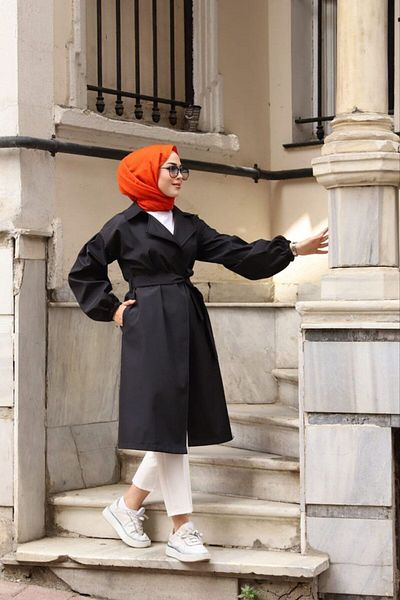 Vibeys Moda Μαύρη ριγέ μπαλόνι μανίκι γυναικεία καμπαρντίνα