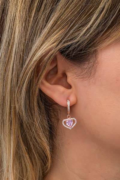 Nereze 925 Ayar Gümüş Rose Kaplama Pembe Taş Sallantılı Kalp Küpe