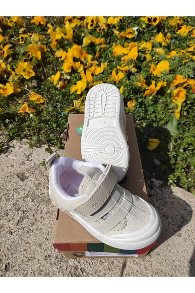 Vicco Summer Lighted Closed-Front Sandals
