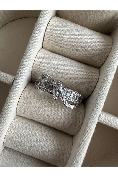 ringbox Silver Colored Jewelled Curved Ring