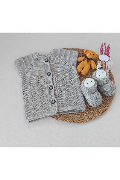 BEGİN طقم مكون من قطعتين من القطن العضوي باللون الرمادي - سترة وأحذية أطفال م...