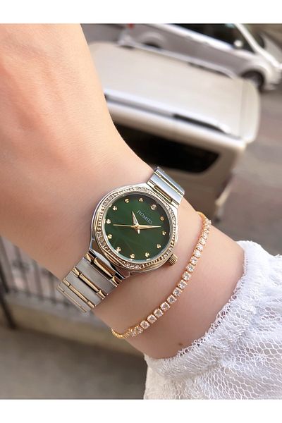 Homies Women's Wristwatch and Bracelet Set