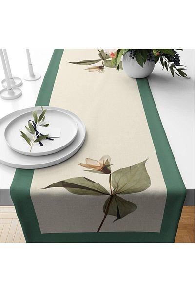 Evmila Leaf Patterned Velvet Runner