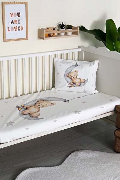 Evmila Ayda Uyuyan Ayıcık Desenli Kadife Dekoratif Bebek   Çocuk Yatak Örtüsü
