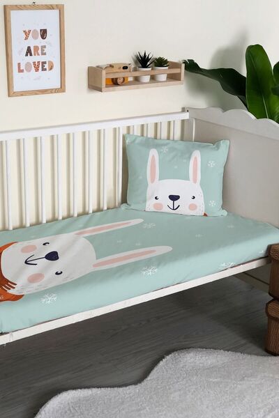 Evmila Tavşan Desenli Kadife Dekoratif Bebek Beşik Örtüsü