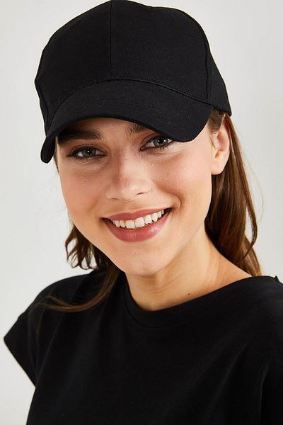 CosmoOutlet Solid Color Basic Unisex Hat [black]