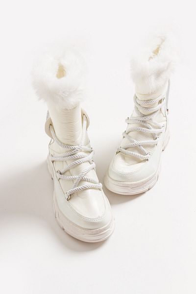 LuviShoes 23 weiße Damenstiefel