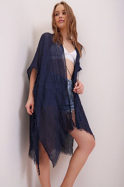 Trend Alaçatı Stili Damskie granatowe kimono z frędzlami ALC-A2293