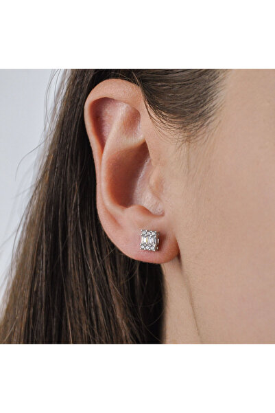 Burcu Kuyumculuk Kare Baget Küpe