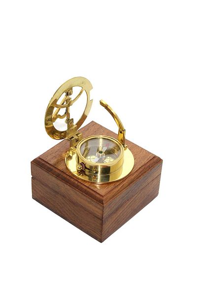 Hediye Sahibi Compass with Wooden Box