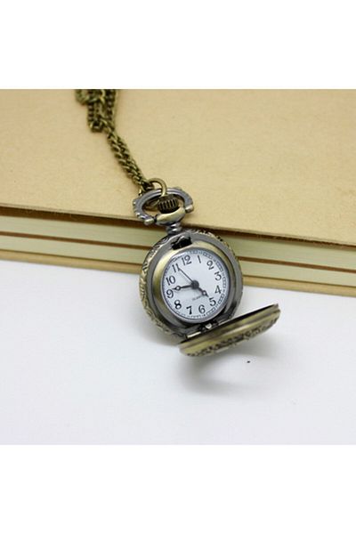 Hediye Sahibi Retro Hunger Game Large Quartz Chain Pendant Clock