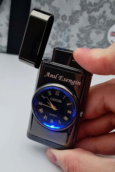 NRDLİFE Hediyelik Kişiye Özel Isim Baskılı Saatli Çakmak Rüzgara Dayanıklı Siyah Çakmak