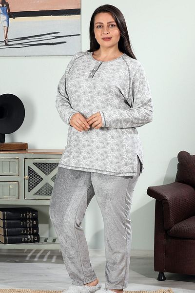 Bella Linda Plus Size Velvet Women's Pajama Set
