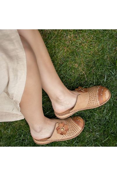 CONSUELO Orthopedic Leather Women's Sabo Slippers - 10311
