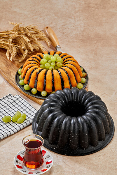 Mabeyn 26cm Gray Sliced Cast Cake Mold