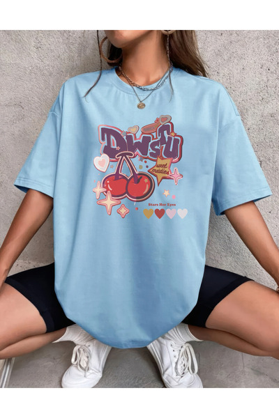 oneagılyazı Оверсайз тениска с принт на череши