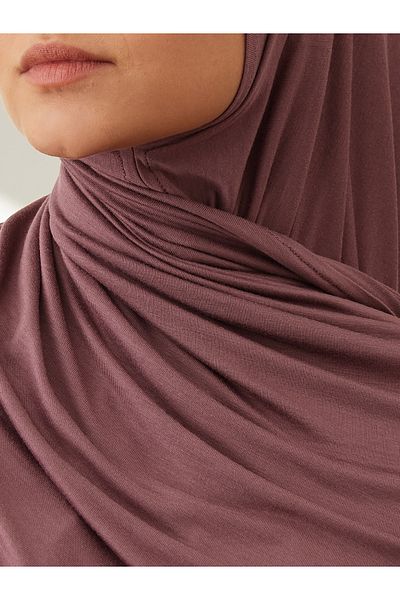 Femple Modest Μικρό πρακτικό σάλι ζέρσεϊ Premium |   Χρώμα: Rose Taupe |   Ραμμένο με πηγούνι |   Μέτρο: Νεαρός-παιδί |   Στιγμιαίο Hijab