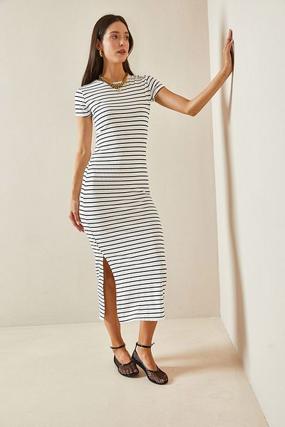 XHAN Gestreiftes Maxikleid in Weiß mit Rundhalsausschnitt - 5YXK6-48676-01