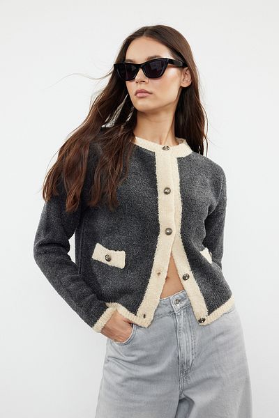 Trendyol Collection Barva blokovaná antracitová pletenina Cardigan - Boucle Příze, Vzhled bundy Twoaw24Hi00317