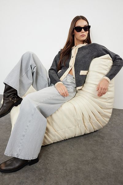 Trendyol Collection Barva blokovaná antracitová pletenina Cardigan - Boucle Příze, Vzhled bundy Twoaw24Hi00317