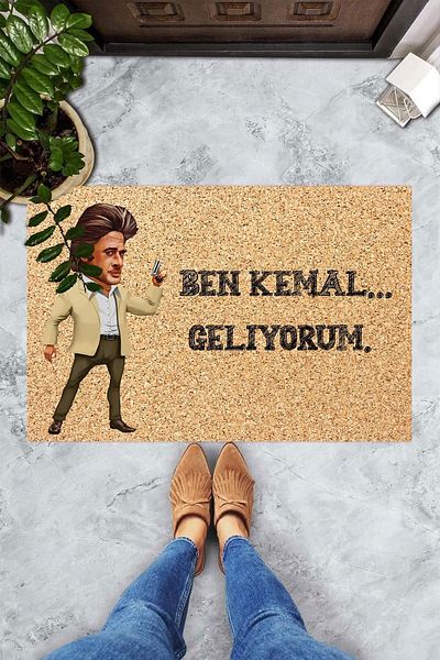 on the clouds Ψηφιακή εκτύπωση I'm Coming Kemal Written Cüneyt Arkın Διακοσμητικό χαλάκι μπροστινής πόρτας