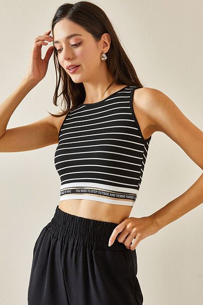 XHAN Schwarze, gestreifte Crop-Bluse mit Rundhalsausschnitt - 5YXK2-48671-02