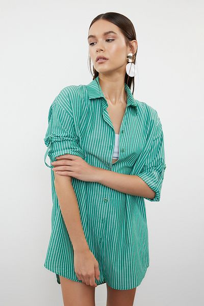 Trendyol Collection Zelená pruhovaná plážová košile TBESS22GO0664