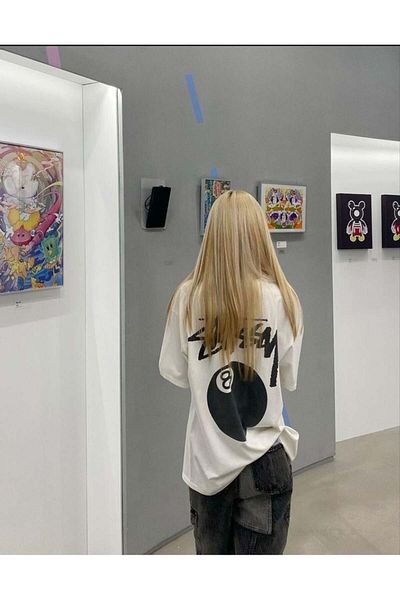 Gofeel White T-shirt - Day Light 8 Ball Detailed Print