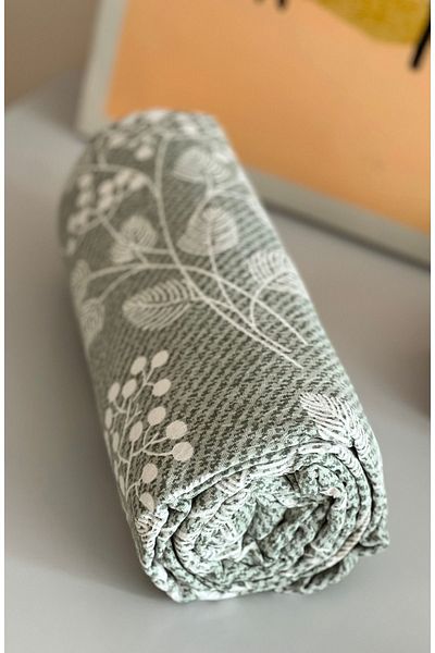 Shopiole Green and White Flower Patterned Single Thin Cotton Pique 160cm x 220cm