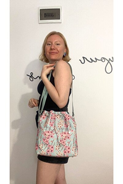 TALKING DREAMS حقيبة دلو منقوشة بزهرة ساكورا