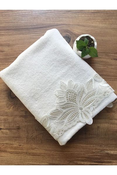 Modares Store Lora Cream Colored French Lace Velvet Hand and Face Towel - 50x90