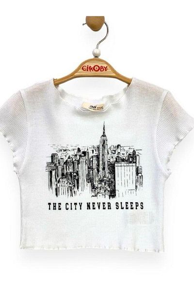 Çikoby Κορίτσι Παιδί The City Written Crop