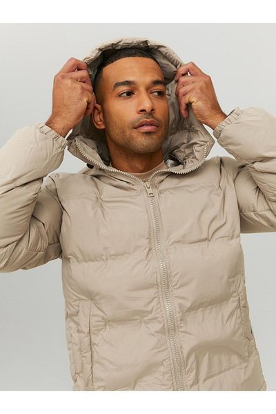 Jack & Jones جاك جونز Seamless Recycle Puffer Sn معطف بيج للرجال12211781-06