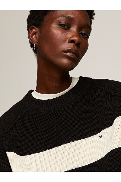 Tommy Hilfiger Kadın Logolu Yuvarlak Yakalı Uzun Kollu Günlük Kullanım Siyah-Beyaz Kazak WW0WW40751-0AS