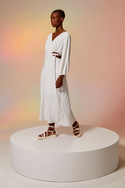 Berr-ın Rochie albă detaliată cu centură cu mânecă lungă cu decolteu în V pentru femei 124Y05005106-EKRU