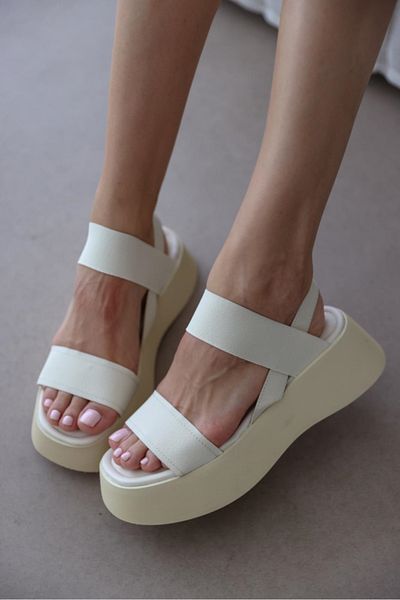selinshoes Greta Lambada Women's Sandals - Thick Sole and Rubber Detail - Ecru