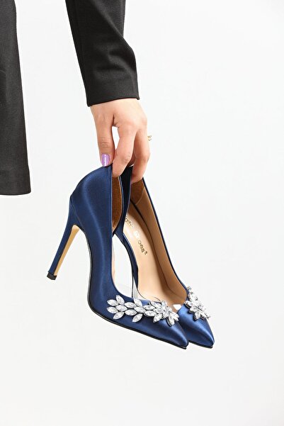 Night Shoes Kadın Taşlı Şeffaf Lacivert Saten Yüksek Topuklu