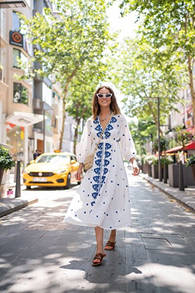 Ateilerdijle White Crinkle Embroidered V-Neck Dress