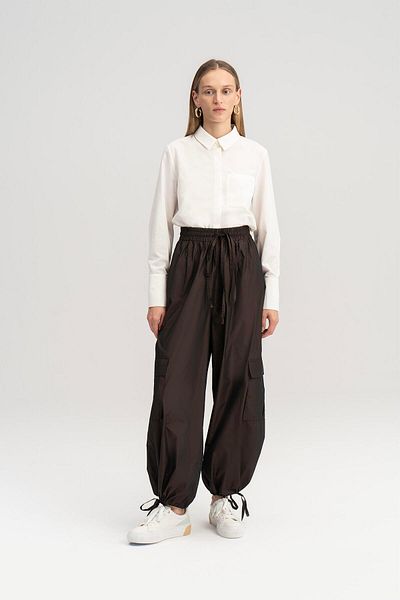 Touché Privé Pocket Detailed Parachute Trousers