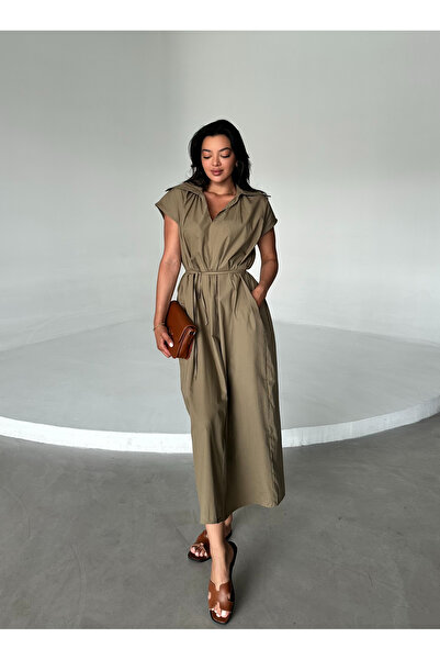 Laluvia Khaki šaty s velkým límcem - v pase se stahovací šňůrkou