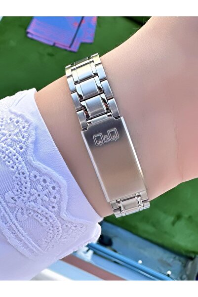 Q&Q Women's Metal Cord Wristwatch